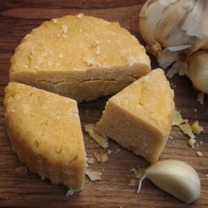 WeChiis - prodotto stagionato gusto aglio 180 g